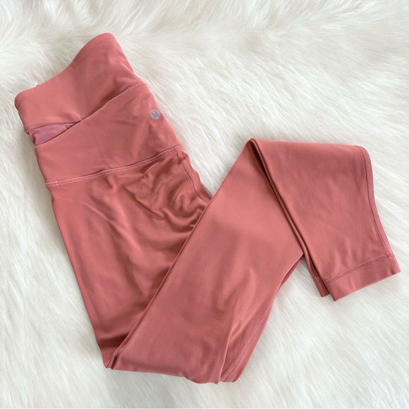 lululemon athletica Pants - Lululemon Cross Leggings